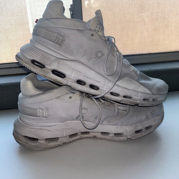 SIZE 10 | On Cloud Cloudnova 2 | All white - Picture 3 of 7